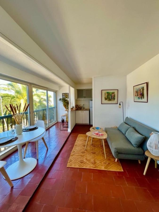 35M With Pool For Couple In Saint Tropez Apartamento Exterior foto